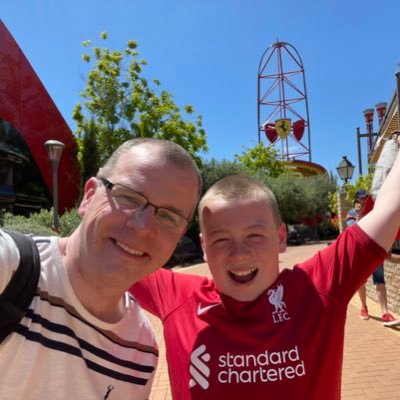 Liverpool FC Fan, Theme Parks