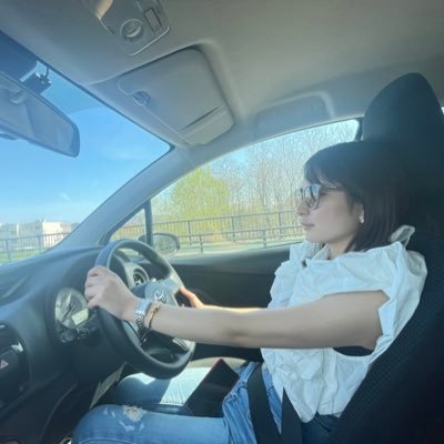 goldenbear0121's profile picture. 