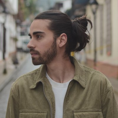 solemestudio's profile picture. Experiencias de entretenimiento digital inspiradas en la identidad cultural Colombiana.
Escuchar Ver Vivir el patrimonio