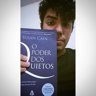 sou_introvertid's profile picture. Ciclo social pequeno, pensando antes de falar e sempre precisando ficar sozinho para recarregar a bateria social.