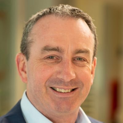 WillemBdeVries's profile picture. Kinderarts | Hoofd Emma Kinderziekenhuis | Amsterdam UMC | Optimist, realist, levensgenieter | Sporter en sportkijker | Bovenal vader en man van