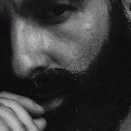 lelemine11's profile picture. La mia vita è come un film in bianco e nero: basta un gesto o una parola e tutto prende colore.