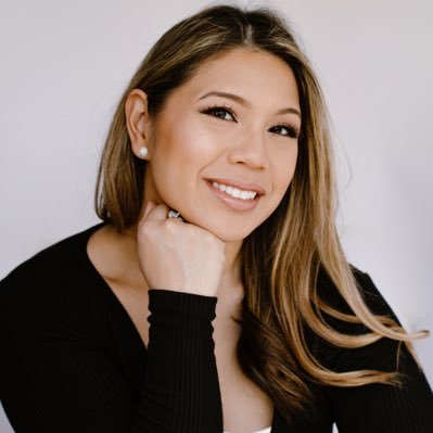 arlenepereg's profile picture. Glory be to the Father, the Son, and the Holy Spirit. Mary too ❤️