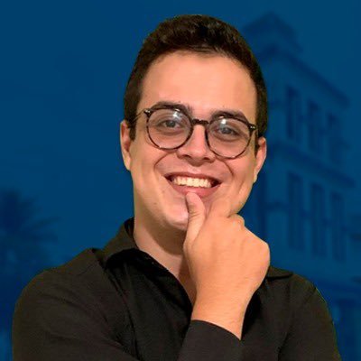 Militante Político, Publicitário e Umbandista.