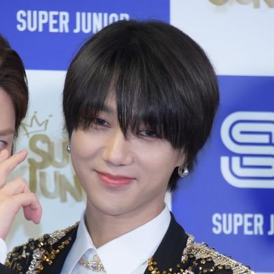 akun ngebucin yesung💙