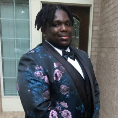 MichaelOL_Jr's profile picture. God First✝️| CSHS'22 Alumni🐾🎓 6.4 GPA | National Honors Society #onmywayup💯⬆️ #highlyeducated #CFISDStudentoftheWeek