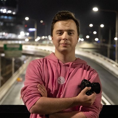 iOS Developer / Esports & Automotive Photographer | Interested in all things Esports and Tech 📸🎮🏍️ 🏎️