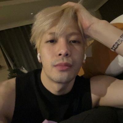 JS_TEAMWANG28's profile picture. Alone 🖤
@JacksonWang852​ ♡