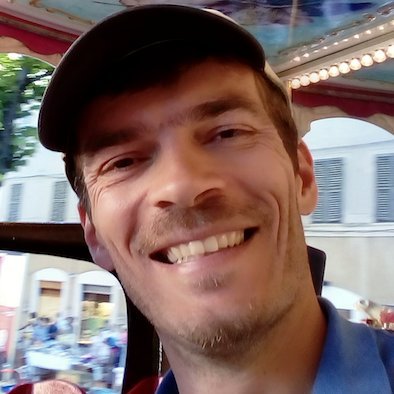 robboselli's profile picture. Non è vero che il ricercatore insegue la verità, è la verità che insegue il ricercatore (Musil)