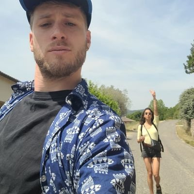 Nitch7Simon's profile picture. 