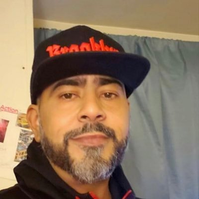 A father, kidney warrior, student of life, from Brooklyn, trying to be the best me I can be and spread a little love!