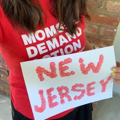 knitter, lawyer but most importantly mom. I support common sense gun laws|| Moms Demand Action volunteer|| opinions are my own @MomsDemand