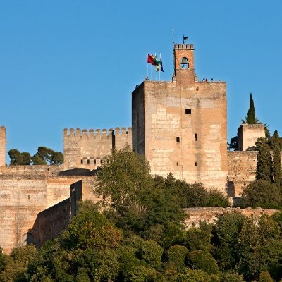 Muy bien, muy bien, seguid pitando así.

Boabdil era tan español como Isabel y Fernando.