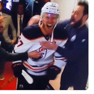 Huge Oilers fan, occasionally make montages so check them out!
https://t.co/TY9spOxud2