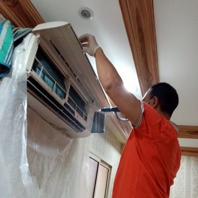 شركة تنظيف مكيفات بالرياض من أفضل شركات صيانة وتنظيف المكيفات بجميع أنواعها، حيث تمتلك أفضل الفنيين المدربون،وذلك بأسعار رخيصة تواصل وتساب الان