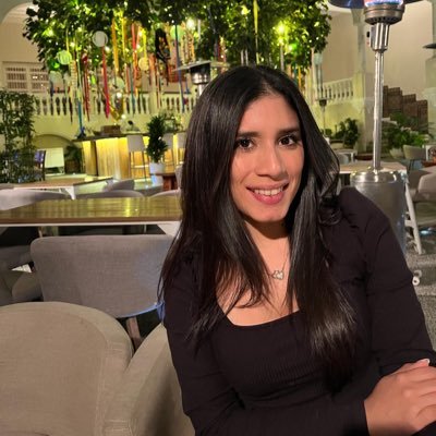 CariFania's profile picture. PR