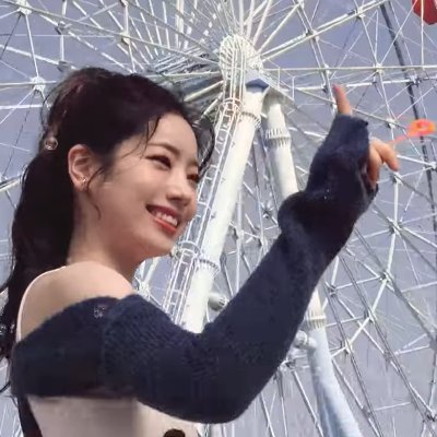༆❁ welcome to xoxo wishes by d ! ༆❁
✿ for slayc, enha, twice 'nd others
✿ sellng acct
✿ ia from bns twt