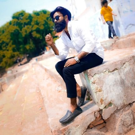 yadavkishan423's profile picture. 