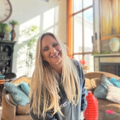 SandraBurlison2's profile picture. 