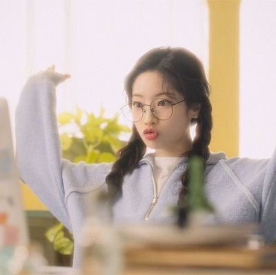 ForJunes 🍭Saida 사이다 🤍💜 Wooyoo💙💛
Just a drop in the ocean...