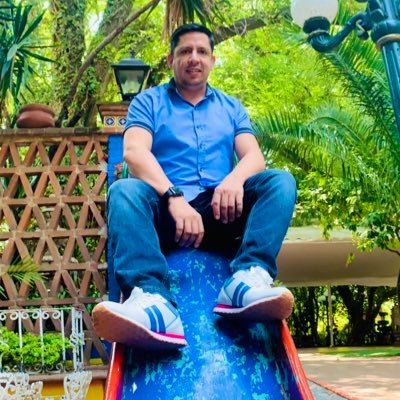 SEcatl's profile picture. El territorio de la simulación.