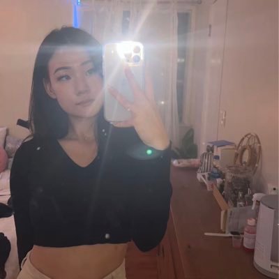 esttherchen's profile picture. 