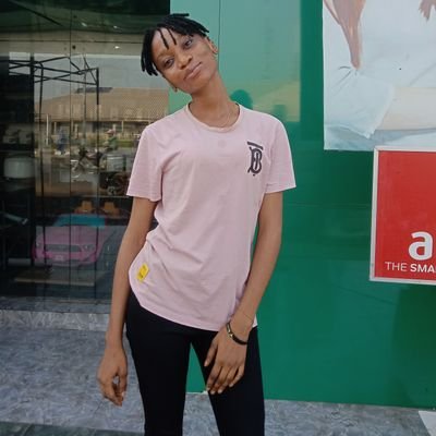 I'm a gentle girl with a bad girl vibes 😂 
Everything On God 😂
#BlessedSinner#

@Obacruze and @SMiTHiE___ biggest fan ♥️