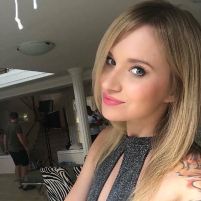 Christi84302852's profile picture. Christine charpentier