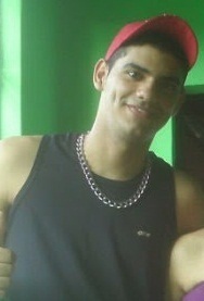simpatico,atraente,e gostoso três coisas q as mulheres gostam.......