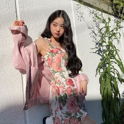 ilikebothofthem's profile picture. tea is better huh