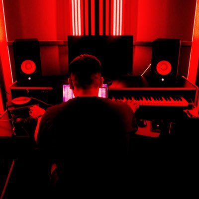 Producer • Audio Engineer 🎧🧬 @EnvyFlame 🌐