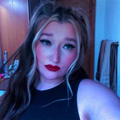 Gaming, Fitness and Reptile BabbbbiesššTwitch: KGN_Siren