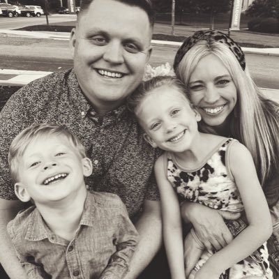 husband to @_ashdickson | daddy to Everly & Dax | founder & lead clinician at @thisishopetown |