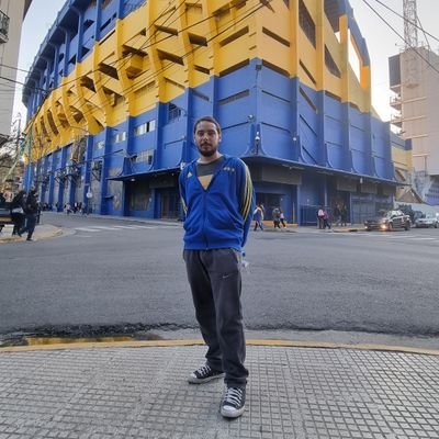 Peronista, Linuxero, Casi electromecanico, Amado por todos(?