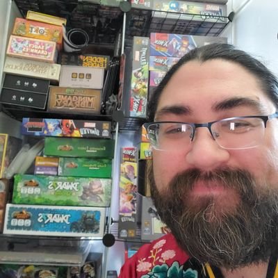 Artist and boardgame enthusiast/designer. He/they Chinese/Italian American
https://t.co/eFiMSF95iO