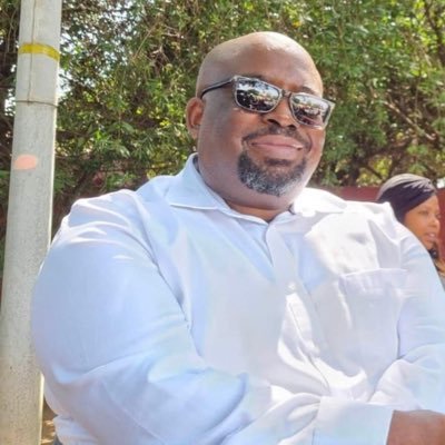 sibusisoshe's profile picture. 