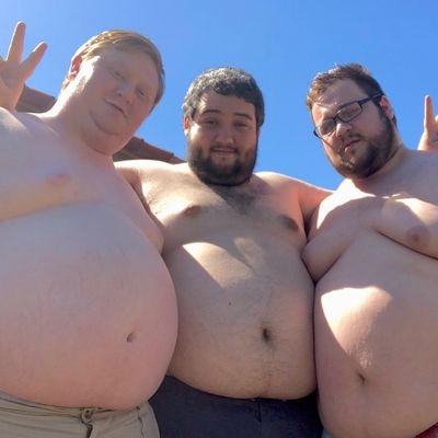 We are 3some in adult (40+) gay-family: 
2 top chubBears and 1 bottom Chub )
Here are no photos of us here, 
we just post cute chubbies that we like.