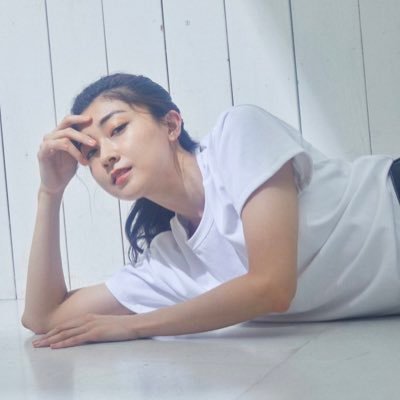 bc777b's profile picture. 