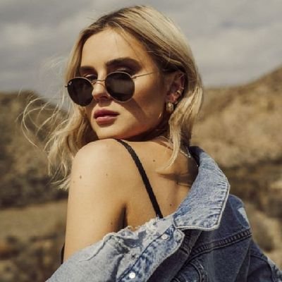 gnl_cicek's profile picture. Gnl_cicekrt

" Don't afraid to lose "