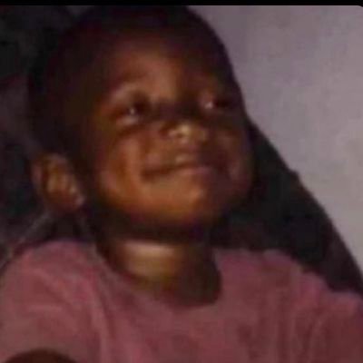 iL0V34RT5's profile picture. Natural Music Lover 🎶🤍 Manchester United Till I Die 🇰🇬Chris Maurice Brown and Dezny are my 🐐🐐 Serial Retweeter 🔁. Meme ‘n Humor👑 Talents HQ 🤝🤲