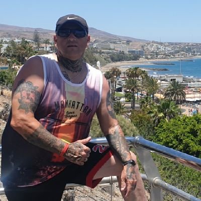 Hanno661's profile picture. Crazy guy