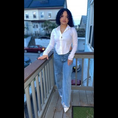 cinderella never asked for a prince 👸🏽|| ♌️