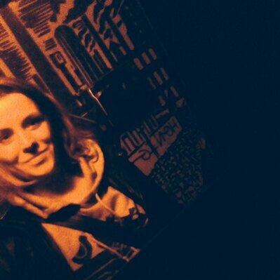 HannaHuge's profile picture. That's not my stripper name / Co-Gründerin von https://t.co/gfvhvADCBg. Bei Instagram & im blauen Himmel unter @mediawhore zu finden. (Serienjunkies-) Podcast❤️