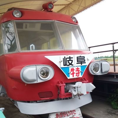 712_415_yellow's profile picture. 漫才師ナイツが好きです。情報系ツイ多いですがinfoではないです。フォローするのも外すのもご自由に🙋フォロバは気まぐれです