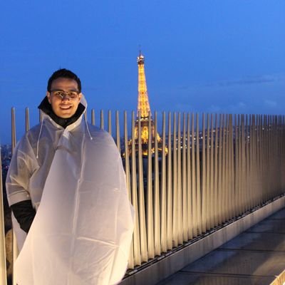 Informático apasionado por el desarrollo de software en espacial de Apps, Swift Kotlin. Creyente de que las decisiones políticas generan cambios sociales