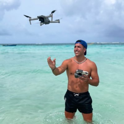 Camarógrafo de TV / Fotógrafo / Piloto de Drone / Tripero 🐺/ @adricampanelli