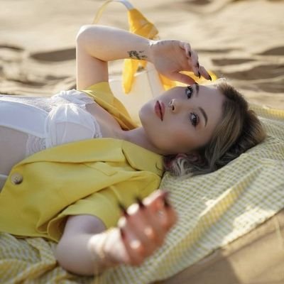 nuryaldizs's profile picture. 