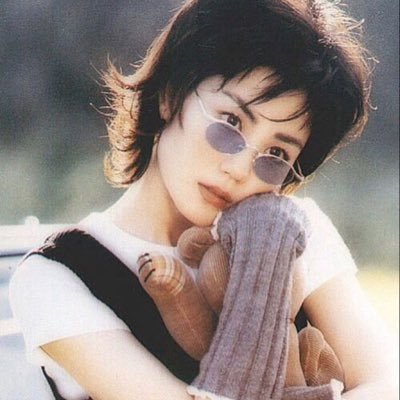 closedpoems's profile picture. 