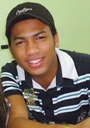 sou imperfeito e meus defeitos só quem ama pode ser !