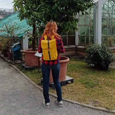 OlushkaBerushka's profile picture. Žena s mužským mozkem, milující hokej. A taky sem tam zpívám😇